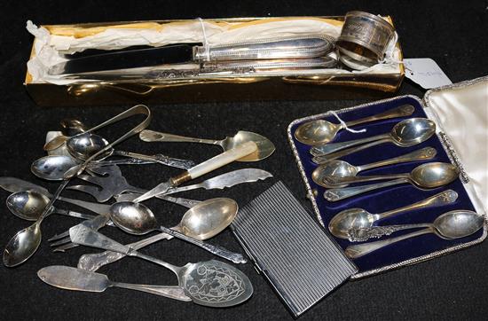 Various silver teaspoons (6 cased), silver napkin ring, sundry silver-handled & plated flatware & a plated card case